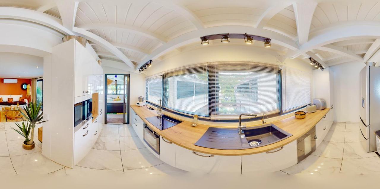 Marina, Spa & Sun - 2 Bedrooms - Luxury Apartment Anse Marcel Buitenkant foto